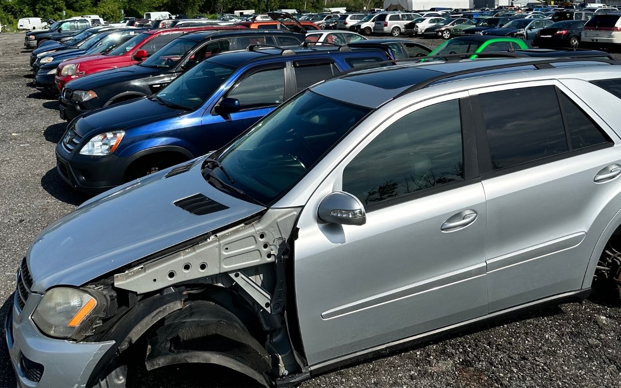 Scrap Car Buyer Whitby - Scrap Car Removal, Junk Car Removal for Cash